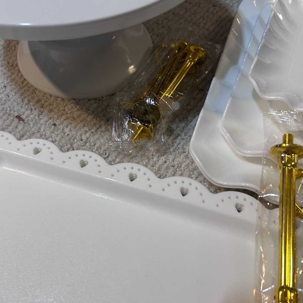 Elegant White Serving Platter Set - Picture 8 of 8